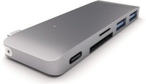 Satechi Type-C USB Passthrough Hub + Cardreader space grey