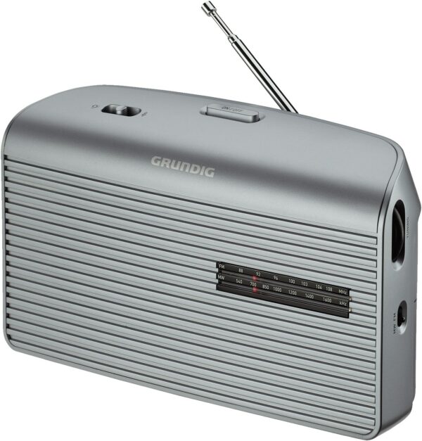 Grundig Music 60 Kofferradio silber